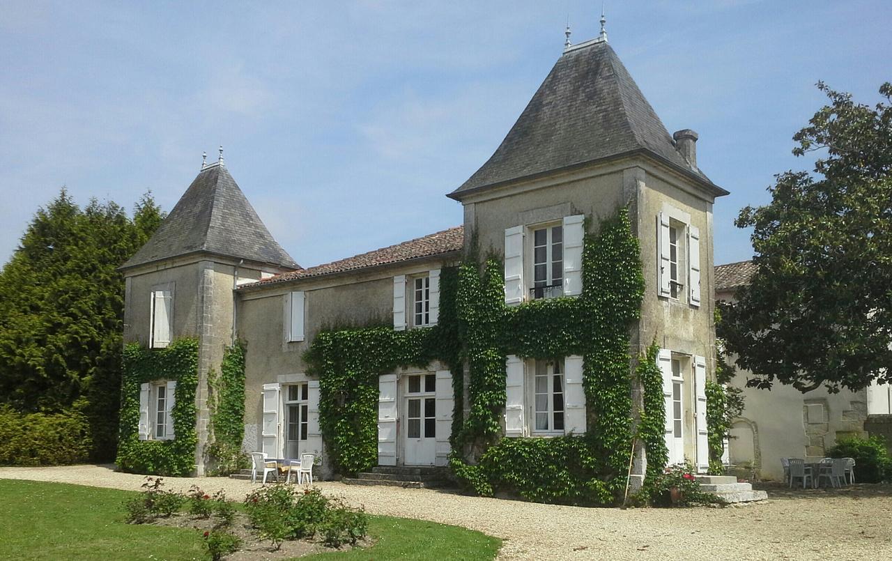 Le Logis De Ruelle Bed & Breakfast エクステリア 写真